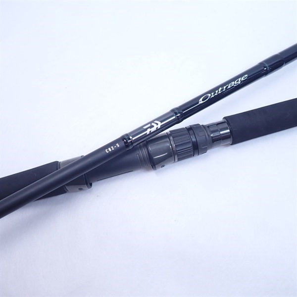 ２２アウトレイジＣ８２－５